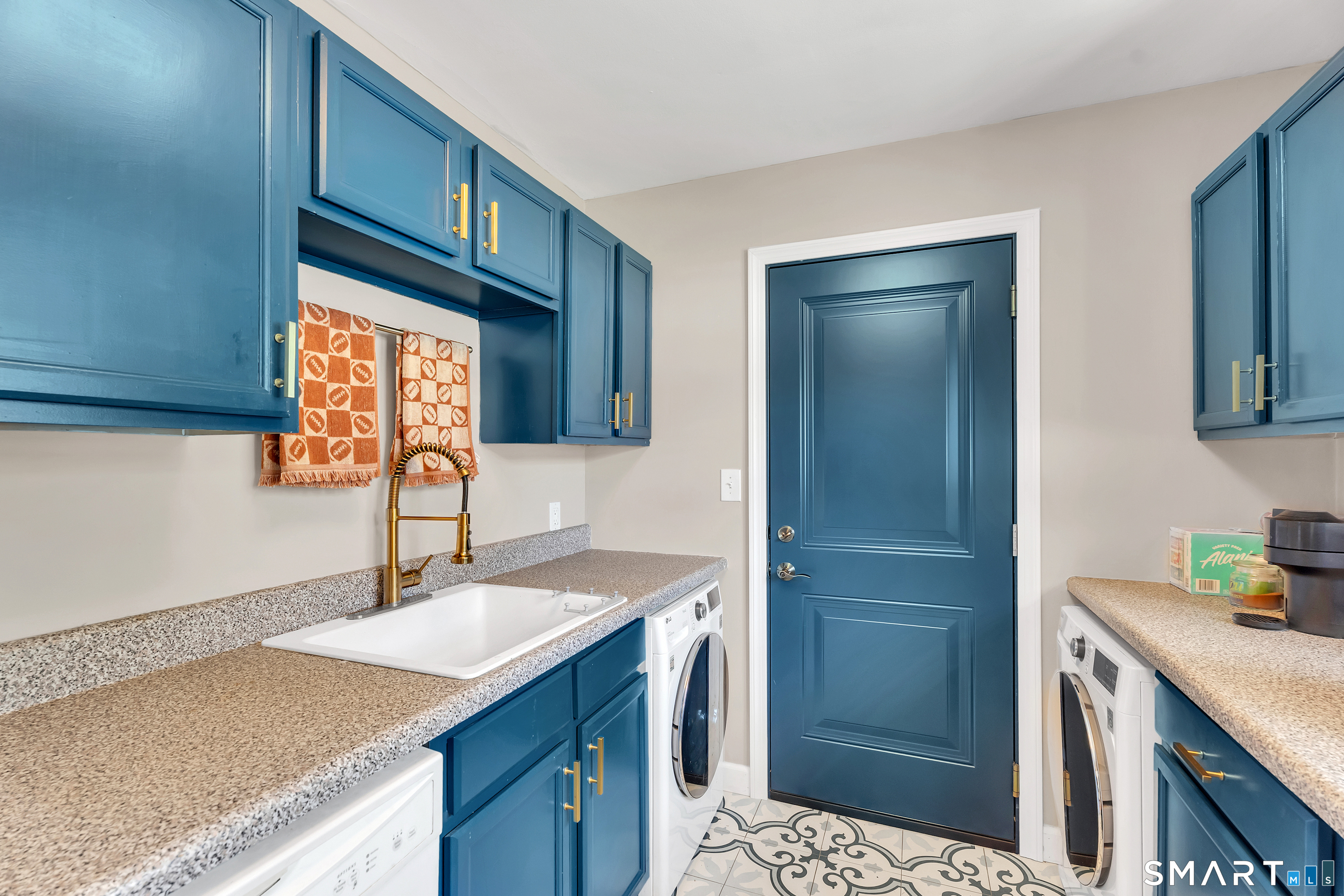 28 Birch Street Groton CT 06340