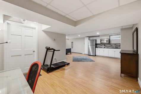 1932 Hartford Turnpike North Haven CT 06473
