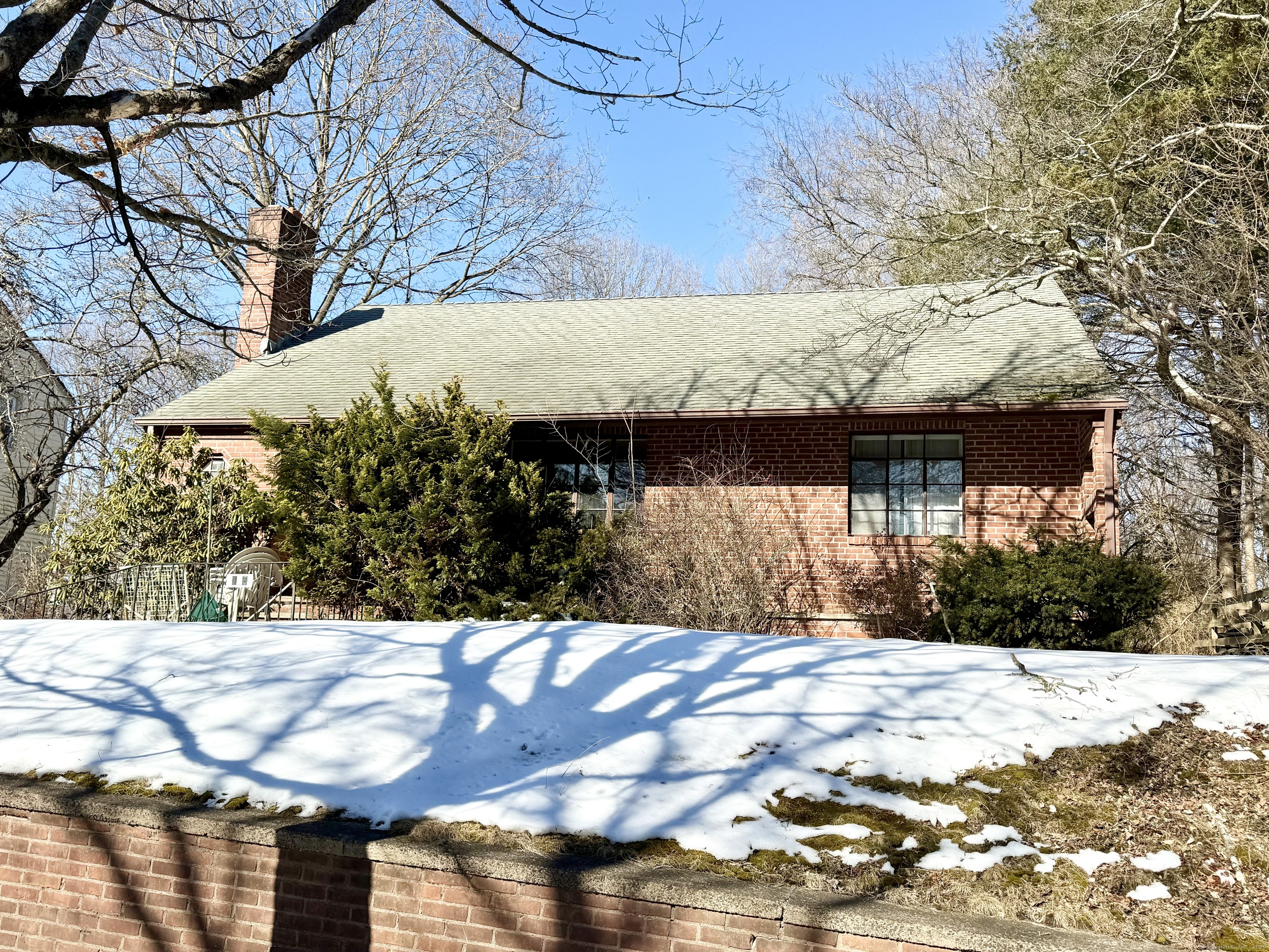 125 Hemlock Road New Haven CT 06515