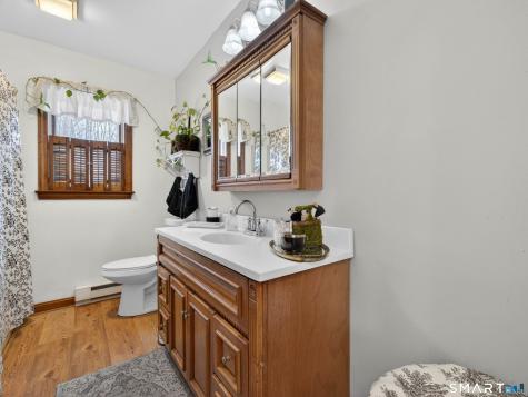 25 Lake Of Isles Road Preston CT 06365