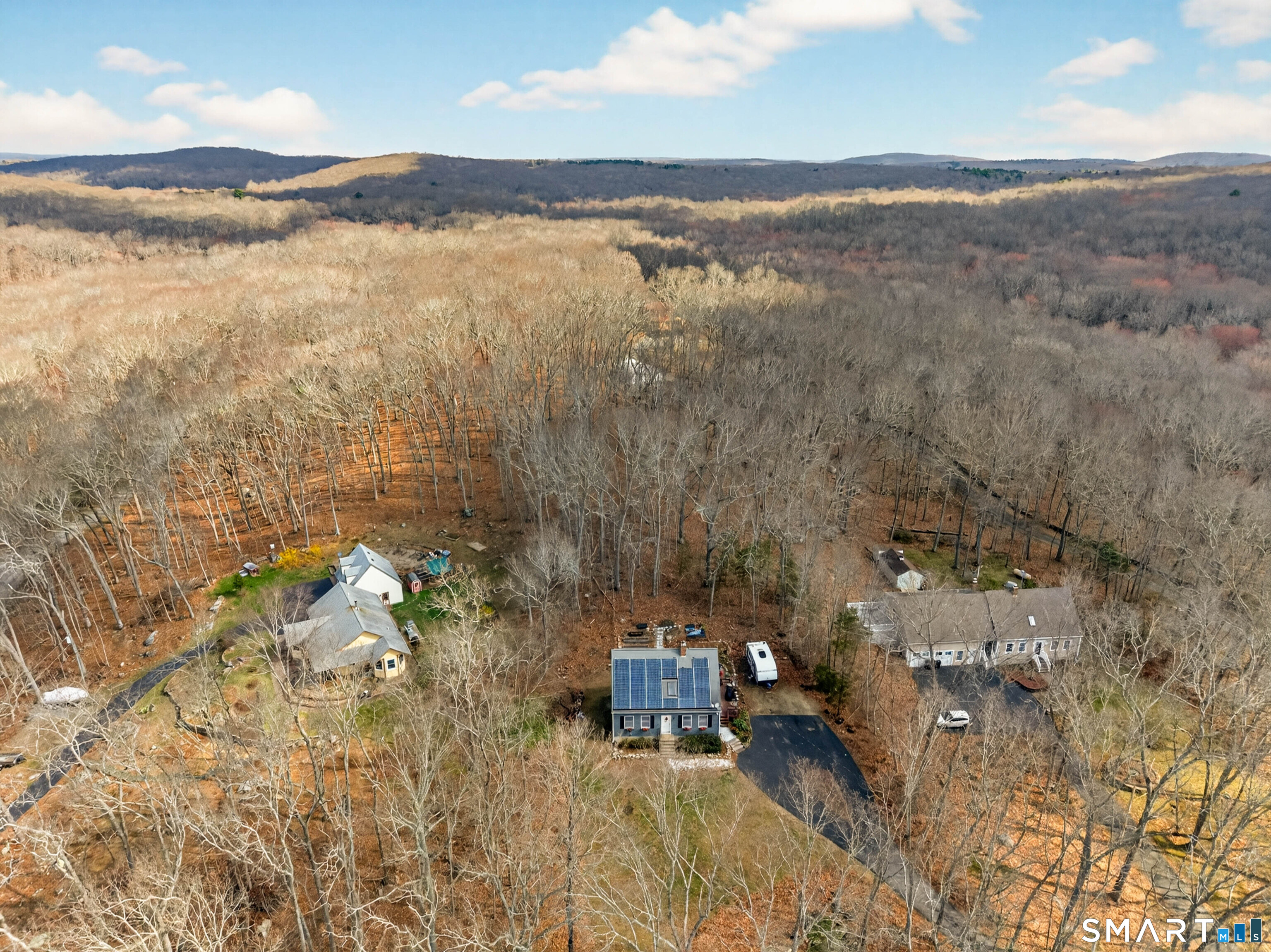 25 Lake Of Isles Road Preston CT 06365