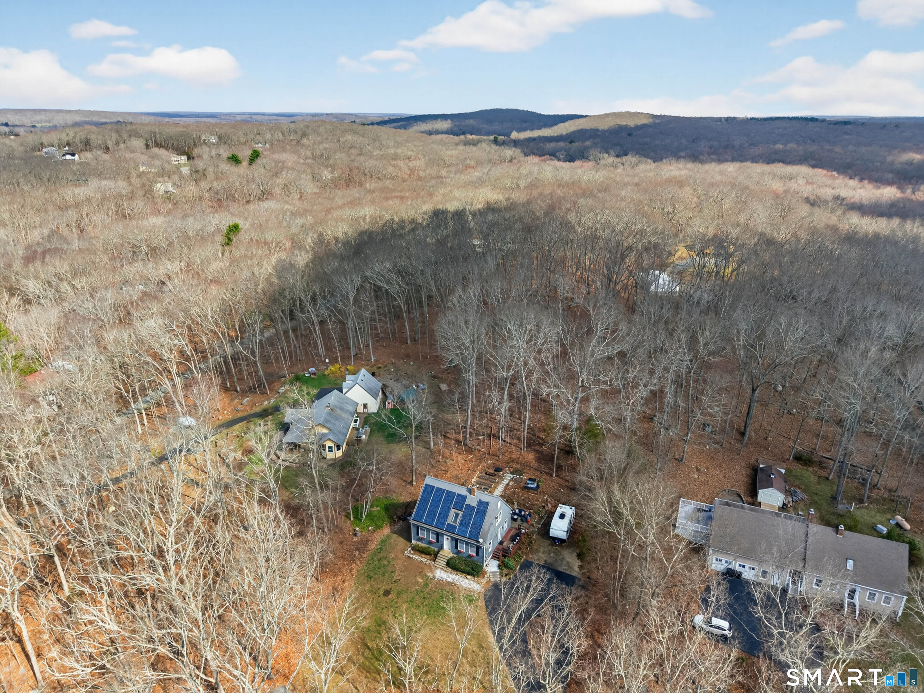 25 Lake Of Isles Road Preston CT 06365