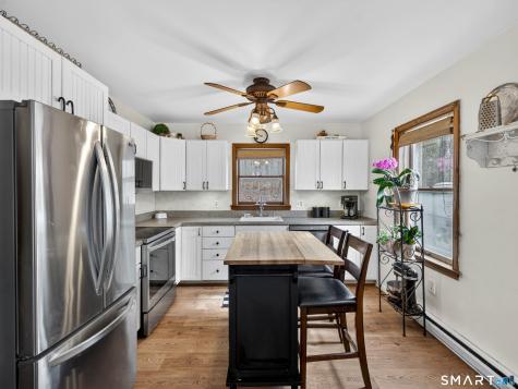 25 Lake Of Isles Road Preston CT 06365