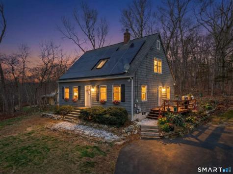 25 Lake Of Isles Road Preston CT 06365