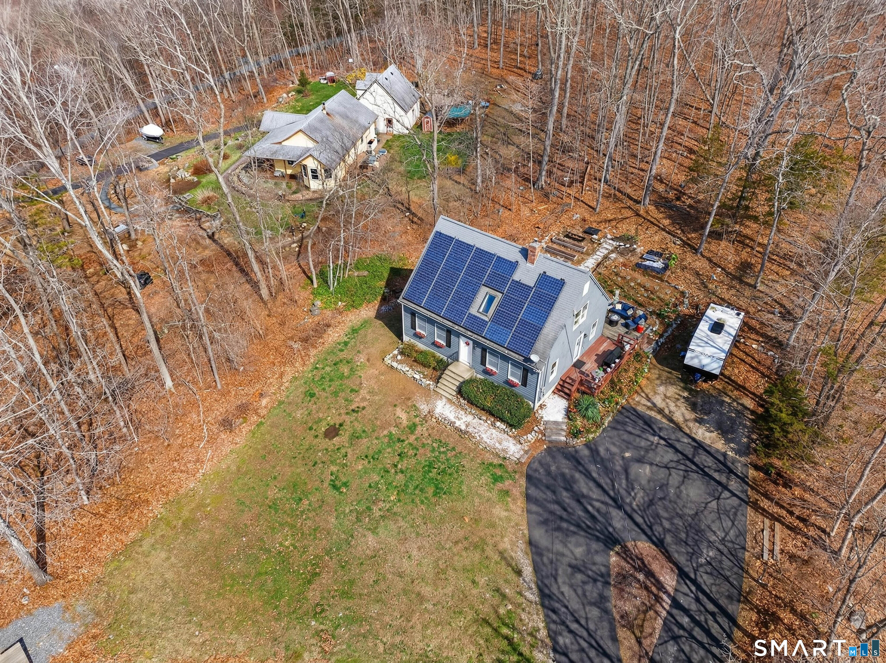 25 Lake Of Isles Road Preston CT 06365