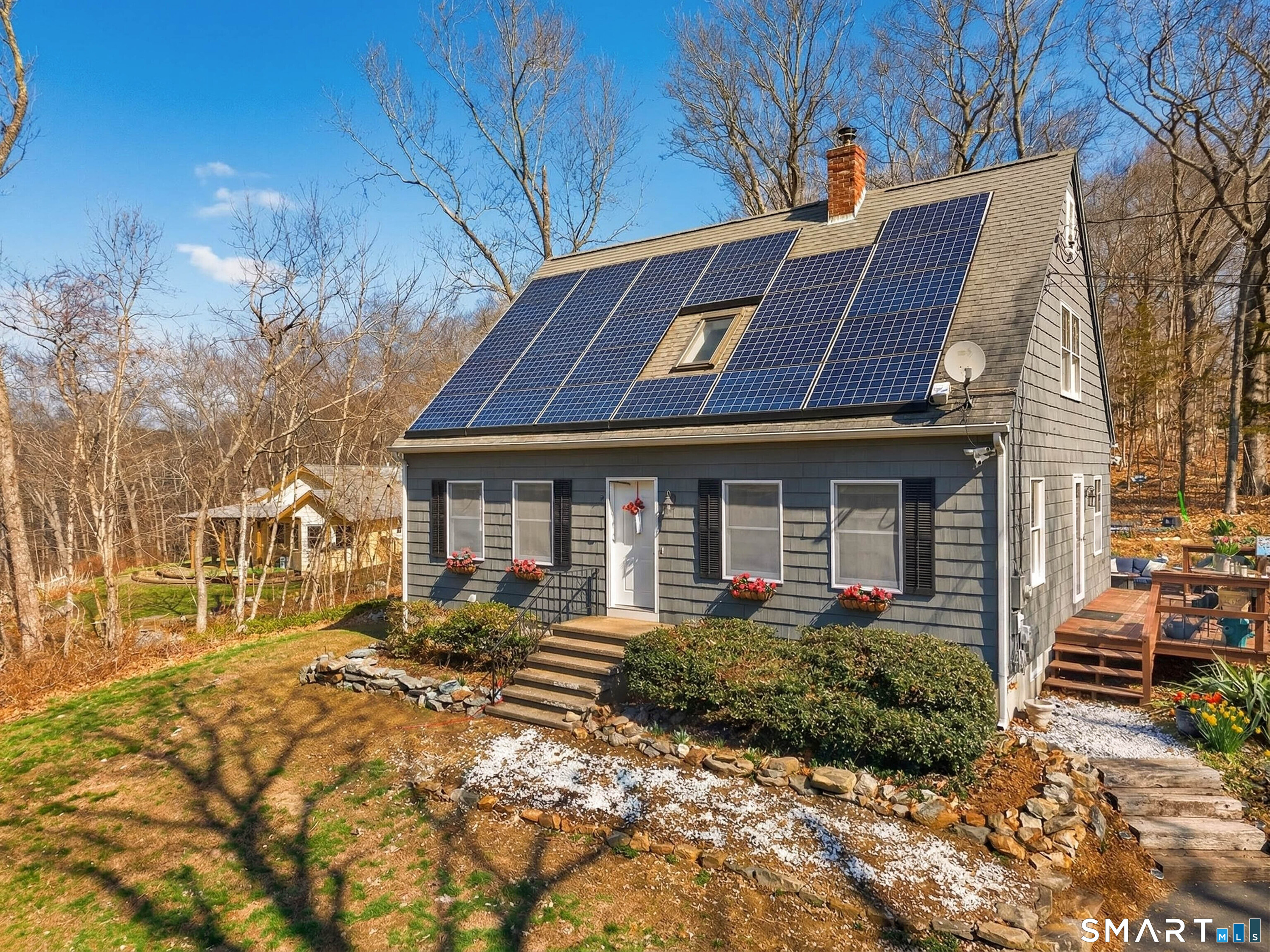 25 Lake Of Isles Road Preston CT 06365