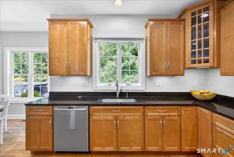 86 Nursery Lane Madison CT 06443
