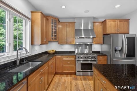 86 Nursery Lane Madison CT 06443