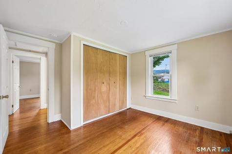 63 Hunt Lane East Haven CT 06512