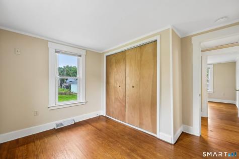 63 Hunt Lane East Haven CT 06512