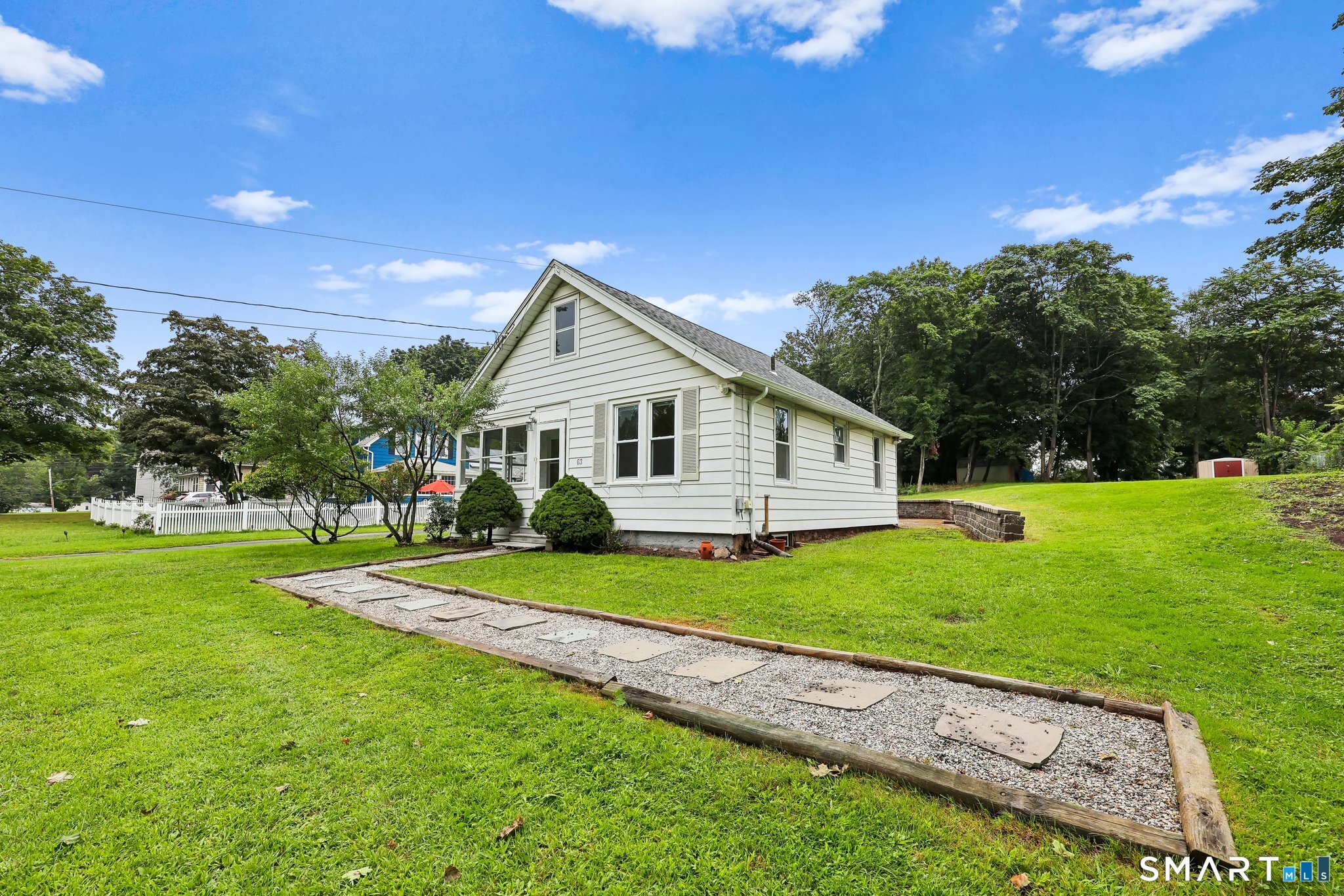 63 Hunt Lane East Haven CT 06512