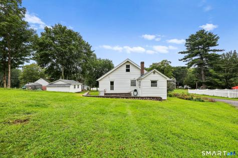 63 Hunt Lane East Haven CT 06512