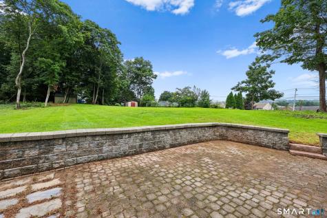63 Hunt Lane East Haven CT 06512