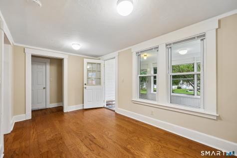 63 Hunt Lane East Haven CT 06512