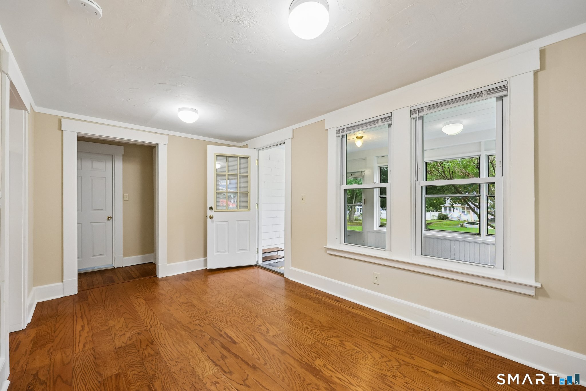 63 Hunt Lane East Haven CT 06512