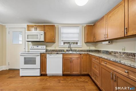 63 Hunt Lane East Haven CT 06512