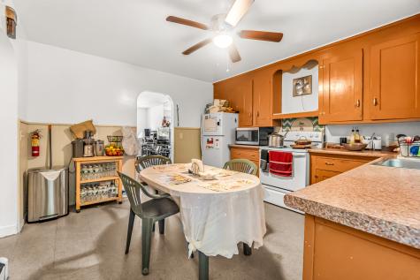 214 Thames Street New London CT 06320