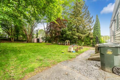 214 Thames Street New London CT 06320