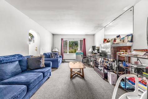 214 Thames Street New London CT 06320