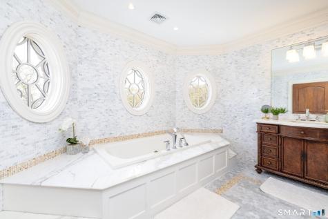 40 Parsons Way Avon CT 06001