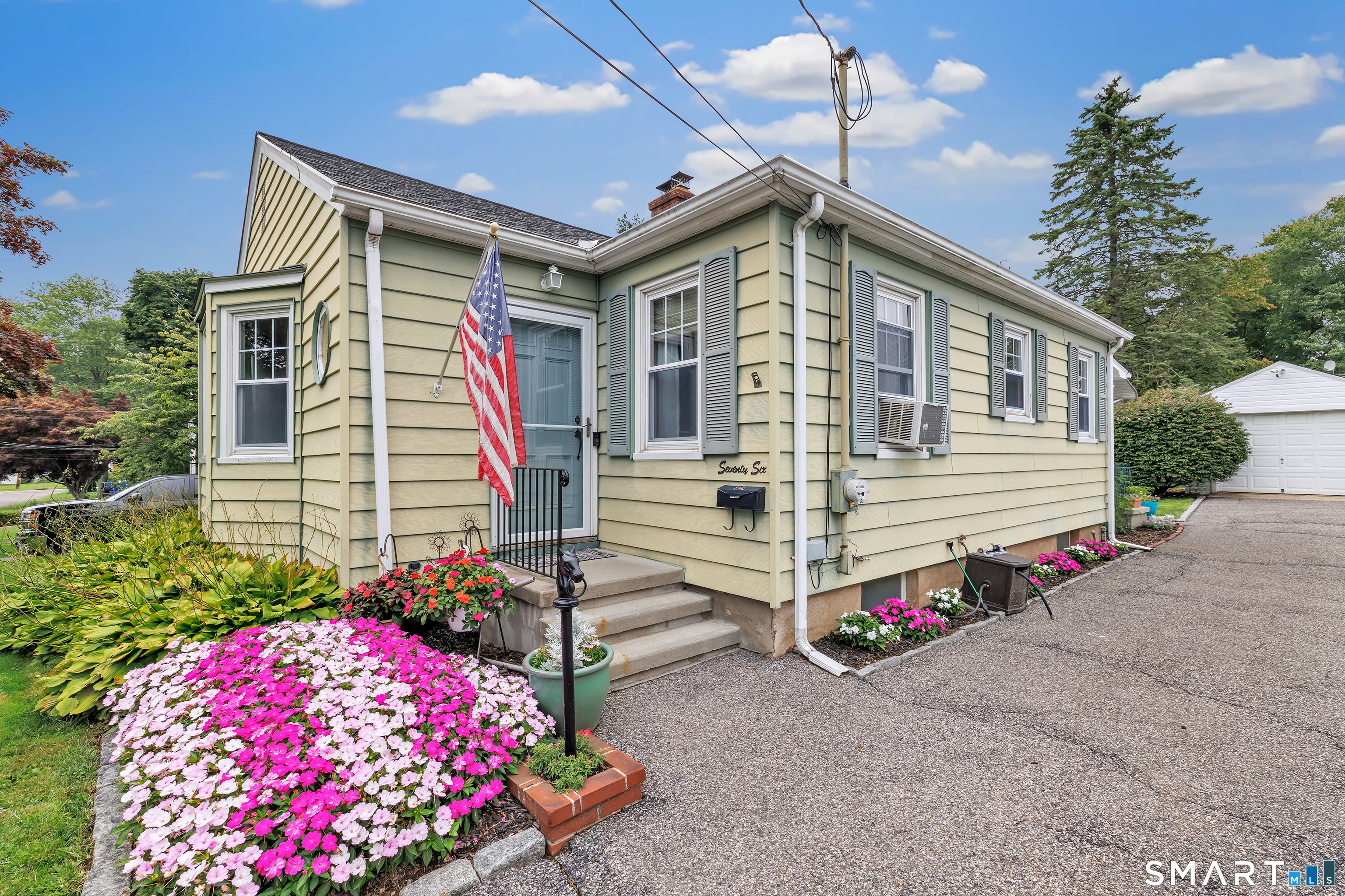 76 Newton Street Stratford CT 06614