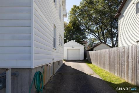 152 Woodbine Street Waterbury CT 06705