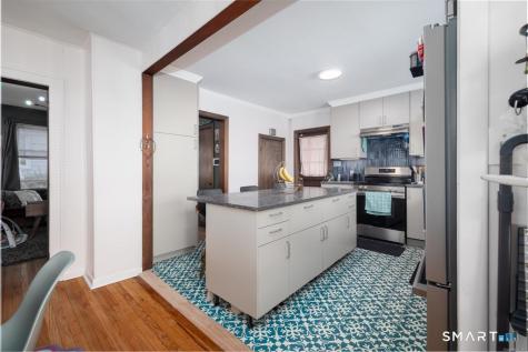 152 Woodbine Street Waterbury CT 06705