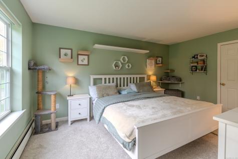 102 Greenview Terrace Middletown CT 06457