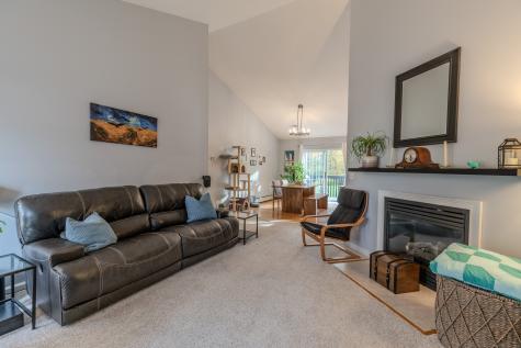 102 Greenview Terrace Middletown CT 06457