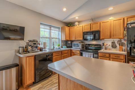 102 Greenview Terrace Middletown CT 06457