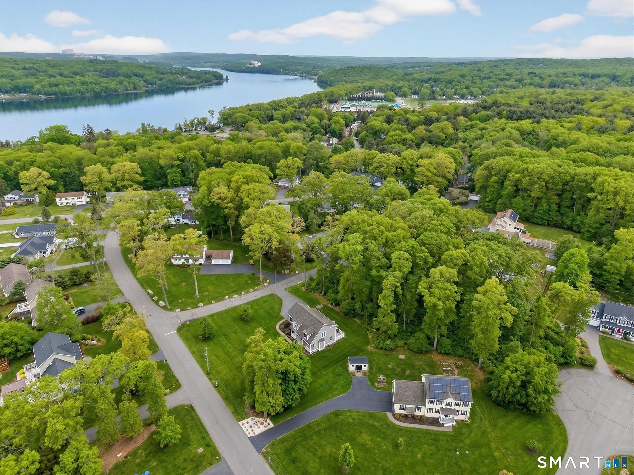 5 Tom Allyn Court Ledyard CT 06335