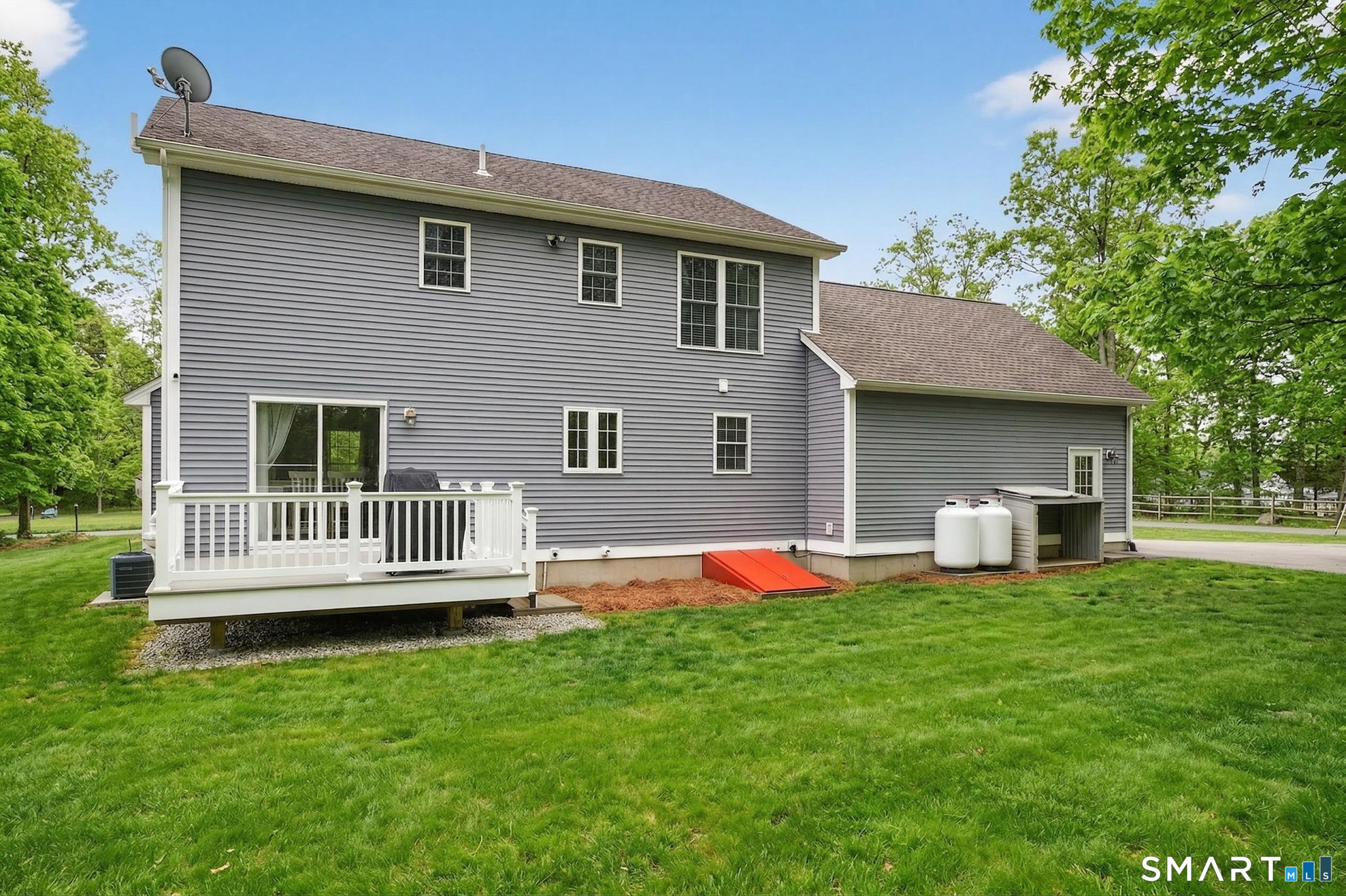 5 Tom Allyn Court Ledyard CT 06335