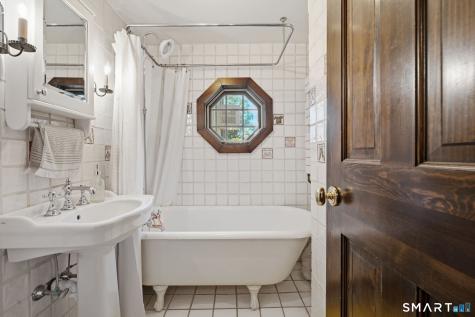 214 Florida Hill Road Ridgefield CT 06877