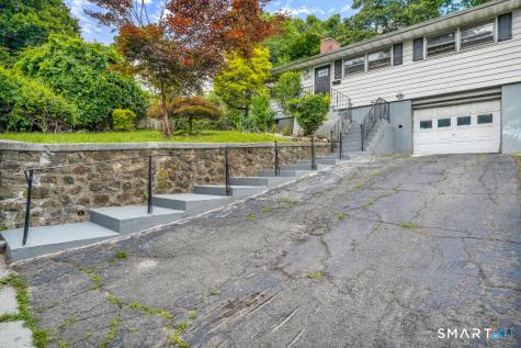 380 Farmington Avenue Waterbury CT 06710