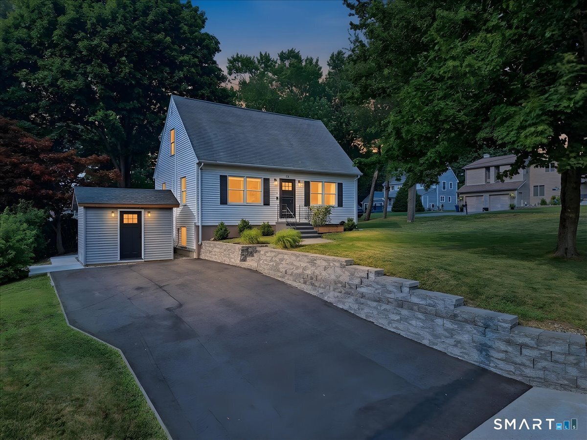 46 First Avenue Waterford CT 06385