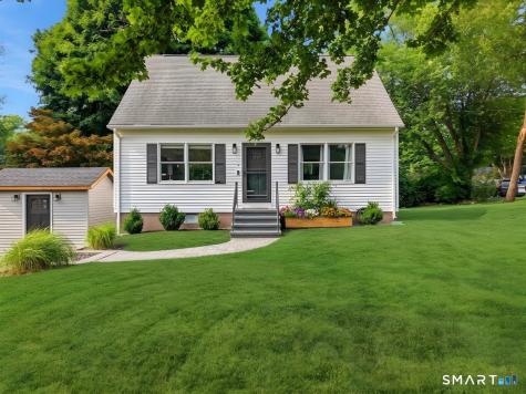 46 First Avenue Waterford CT 06385