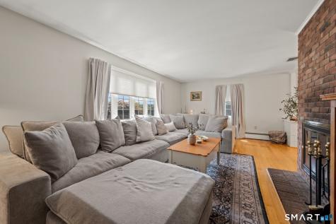 25 Aresco Drive Middlefield CT 06481