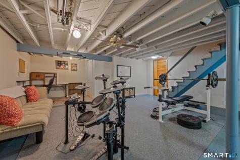 25 Aresco Drive Middlefield CT 06481
