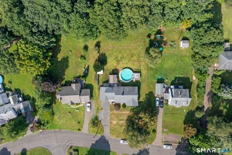 25 Aresco Drive Middlefield CT 06481