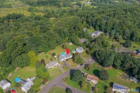 25 Aresco Drive Middlefield CT 06481