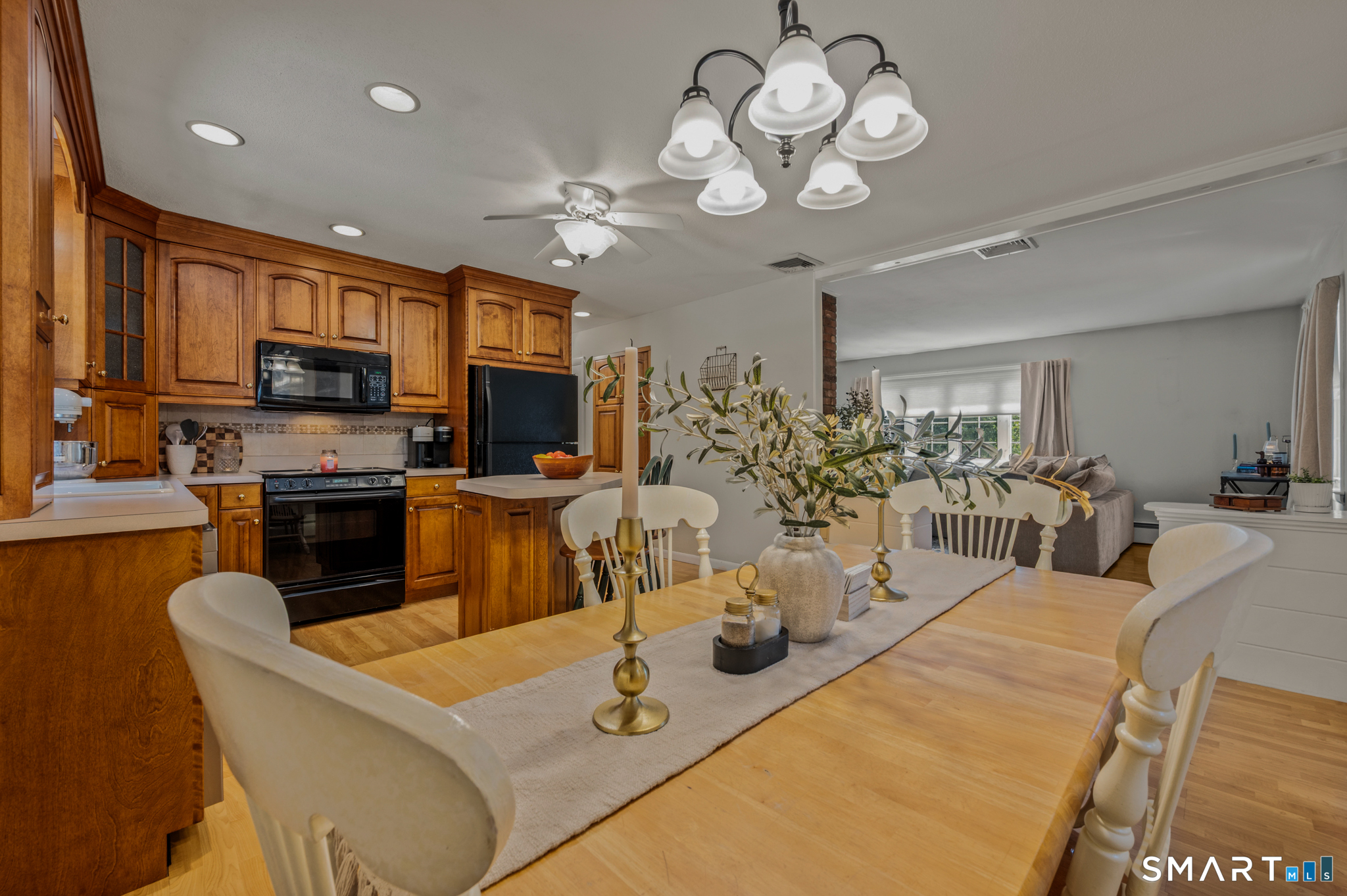25 Aresco Drive Middlefield CT 06481