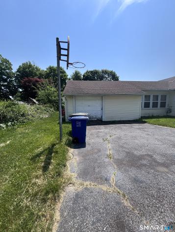74 Leonard Drive Bridgeport CT 06606