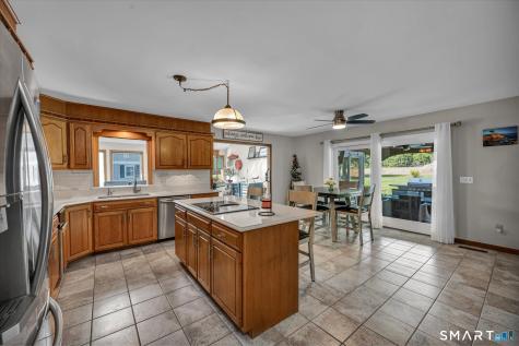 42 Lakeview Drive Wolcott CT 06716