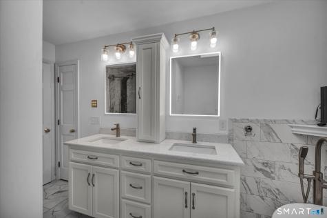 42 Lakeview Drive Wolcott CT 06716