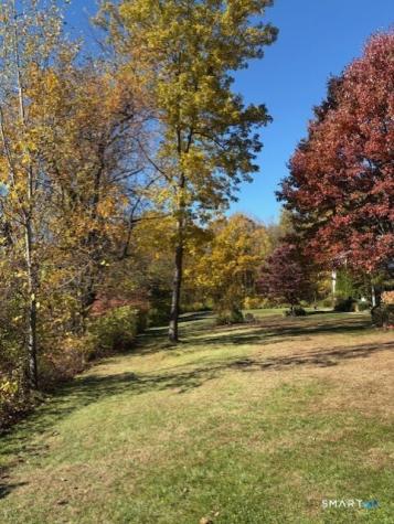 15 Mulberry Lane New Milford CT 06776