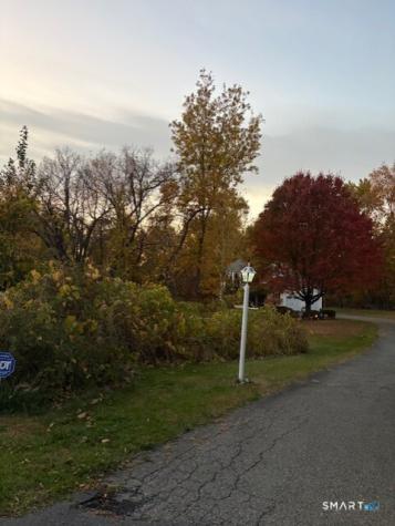 15 Mulberry Lane New Milford CT 06776