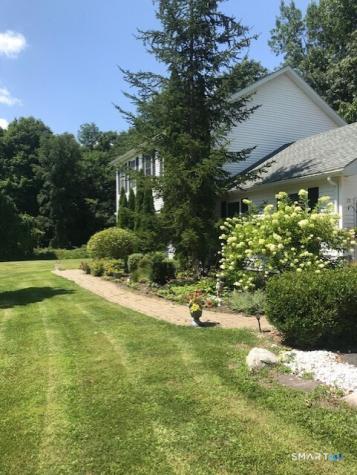 15 Mulberry Lane New Milford CT 06776