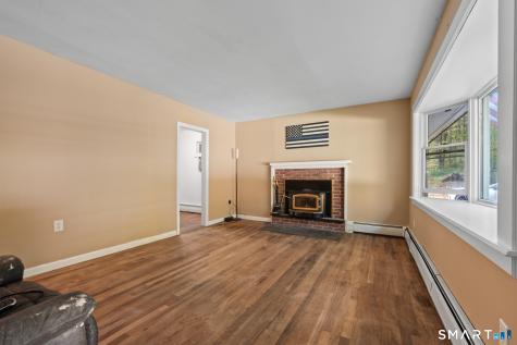 25 Park Lane Newtown CT 06470