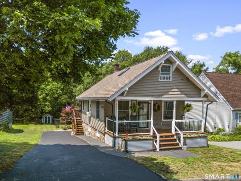 17 James Avenue Waterford CT 06375