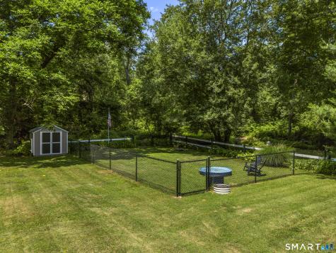 17 James Avenue Waterford CT 06375